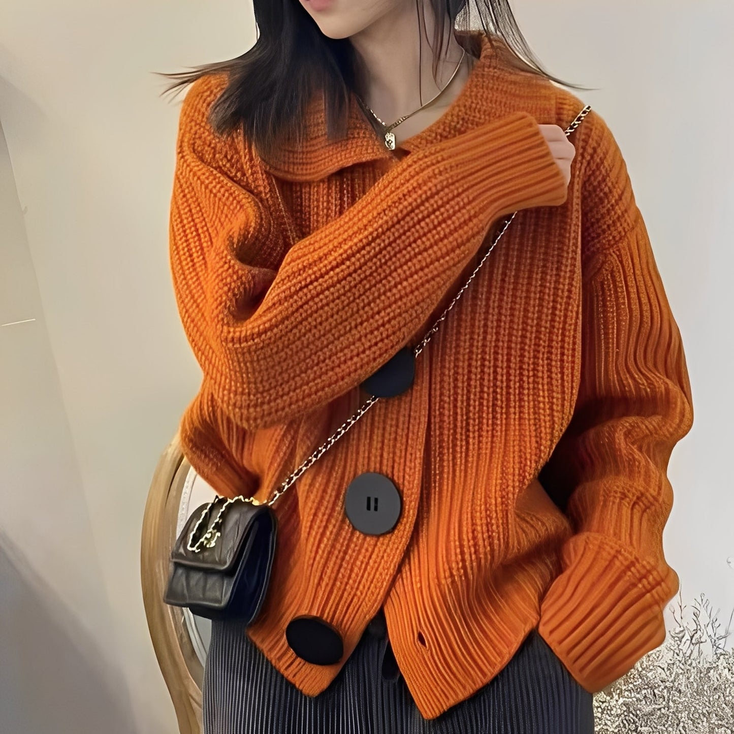 Alannah - Modische Damen-Strickjacke mit großen Knöpfen