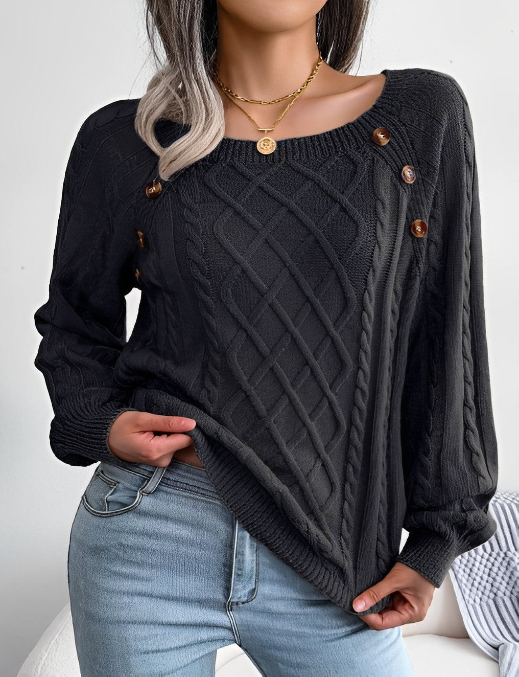 Sally - Damenpullover mit modischen Knöpfen