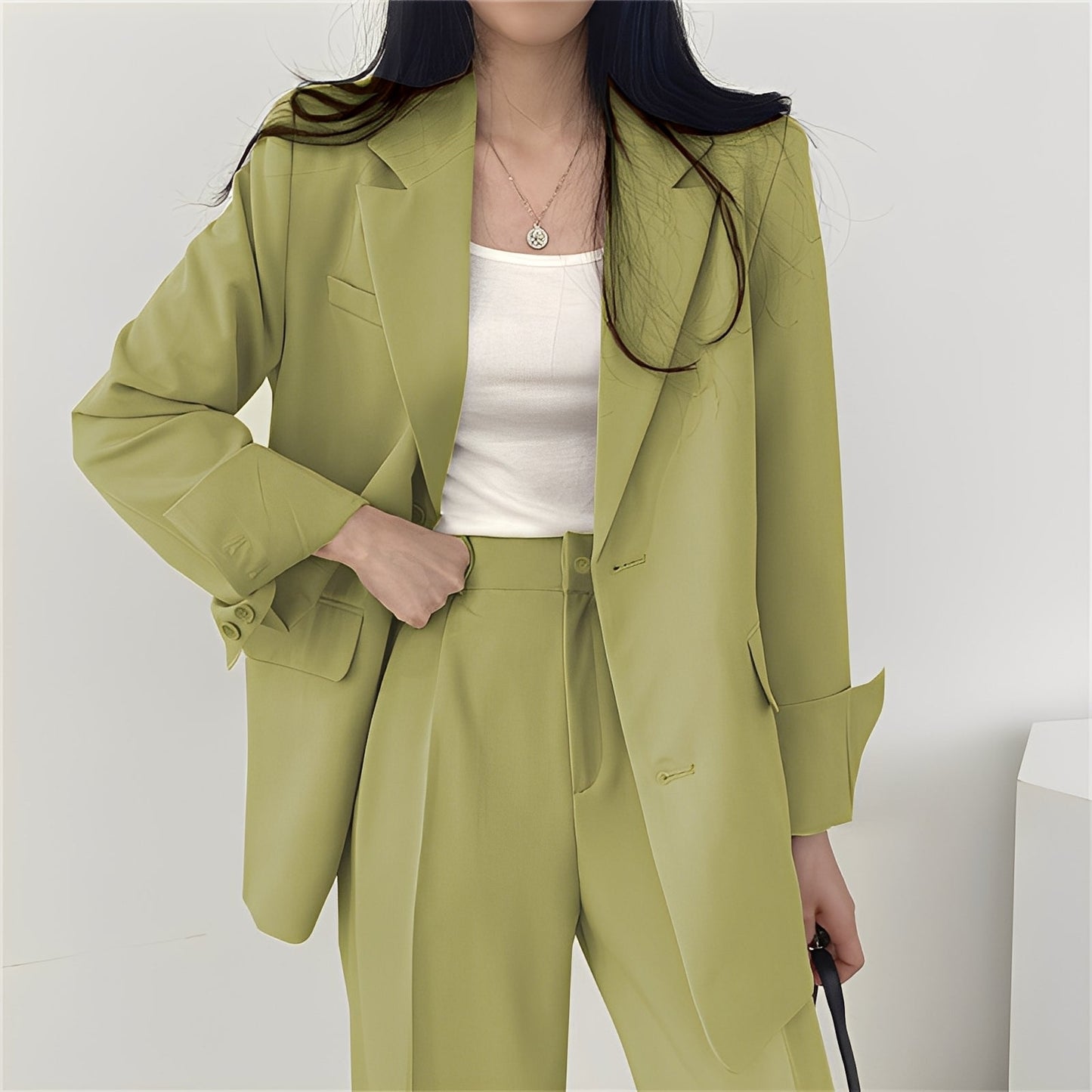 Alethea - Schickes Set mit lockerer Jacke und Hose für Damen