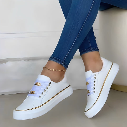 Deziree - Trendige Damenschuhe mit dicker Sohle und Ketten