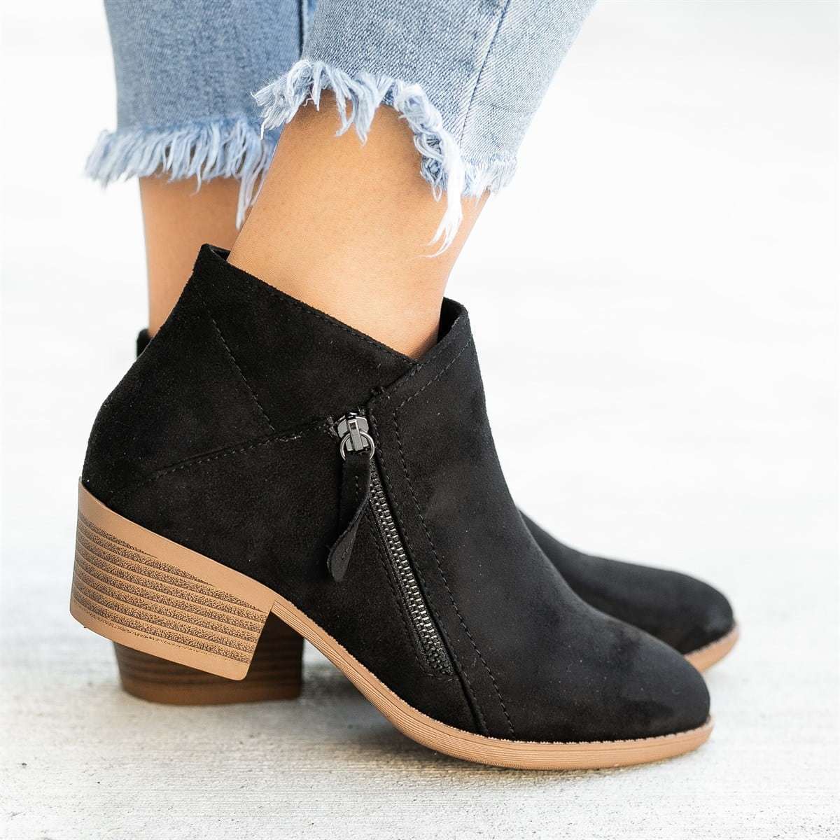 Elizabeth - Elegante Wildlederstiefel für Frauen