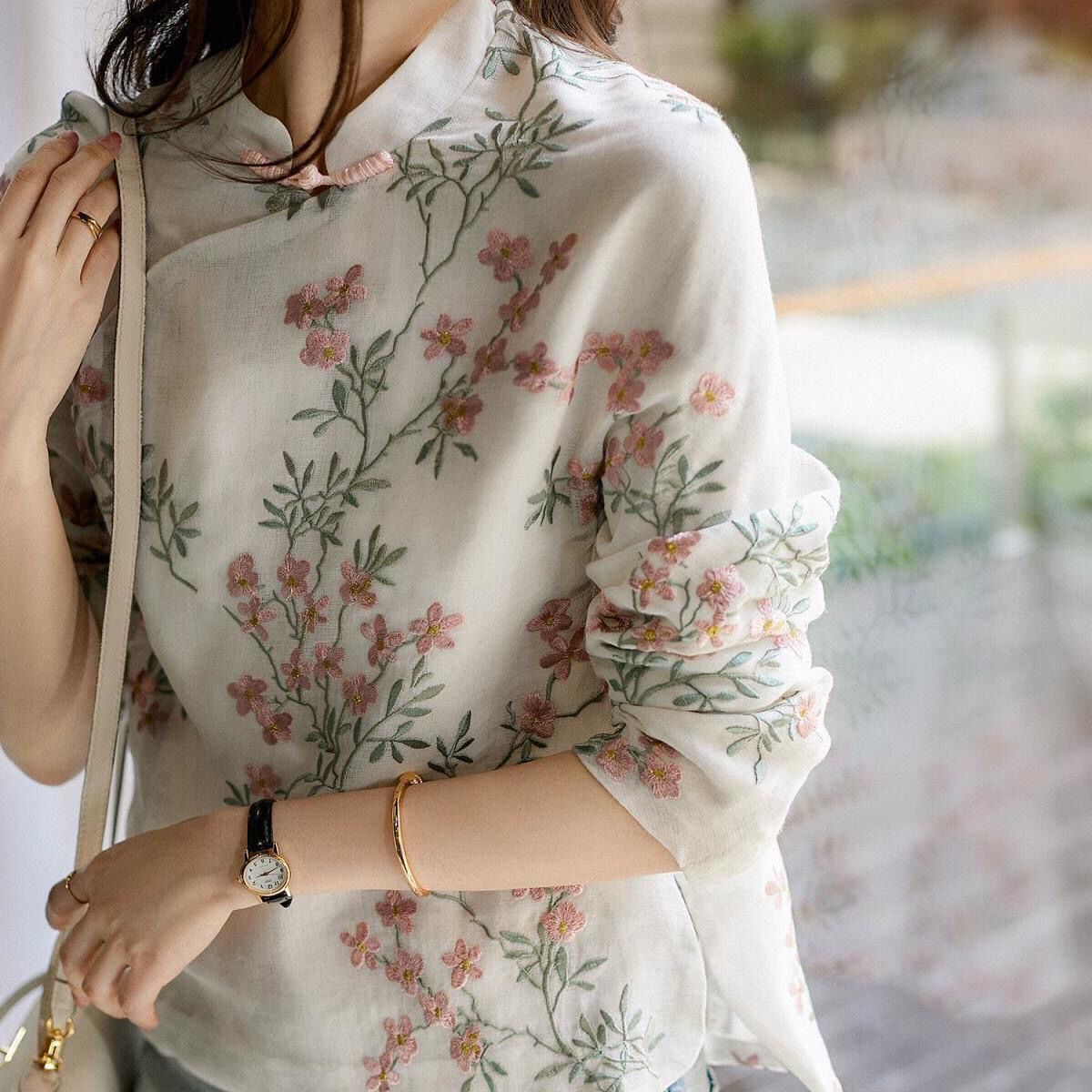 Charnette - Schicke bestickte Bluse aus Leinen für Frauen