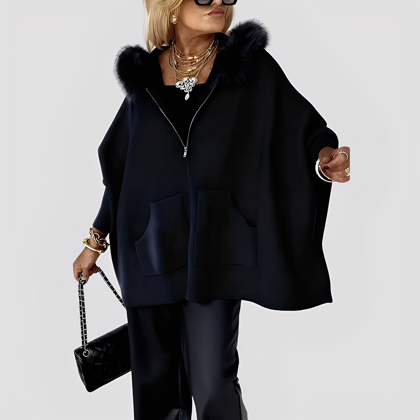 Elvena - Eleganter Damen-Kunstfellmantel mit Kapuze