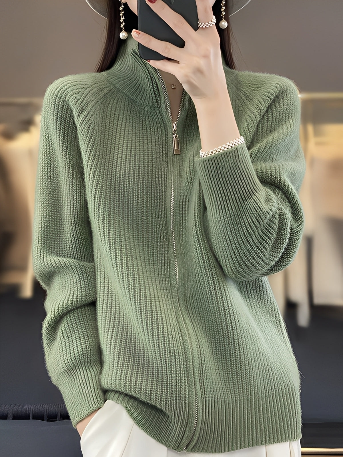 Brylee - Zeitgemäße Damen-Strickjacke aus Wolle mit Zipper