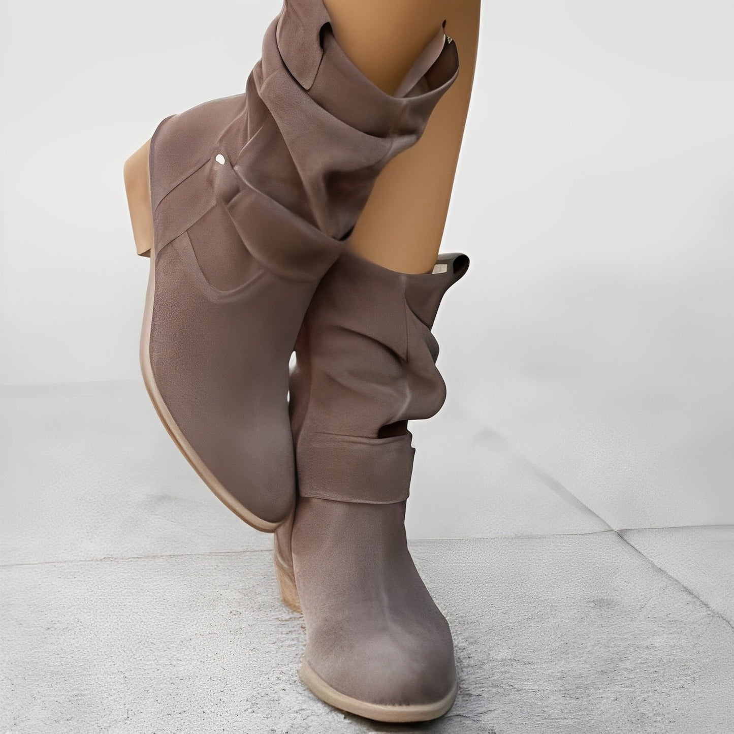 Celestine - Modische kurze Stiefel mit runder Spitze für Frauen