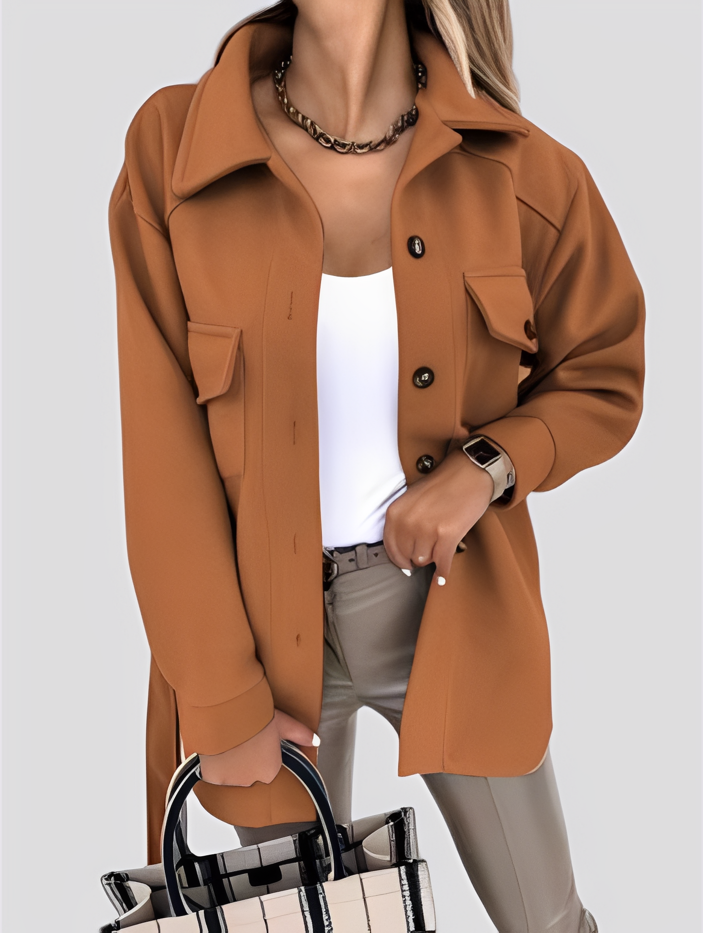 Tiffanie - Zeitgemäße, leichte Jacke für Damen mit Reverskragen