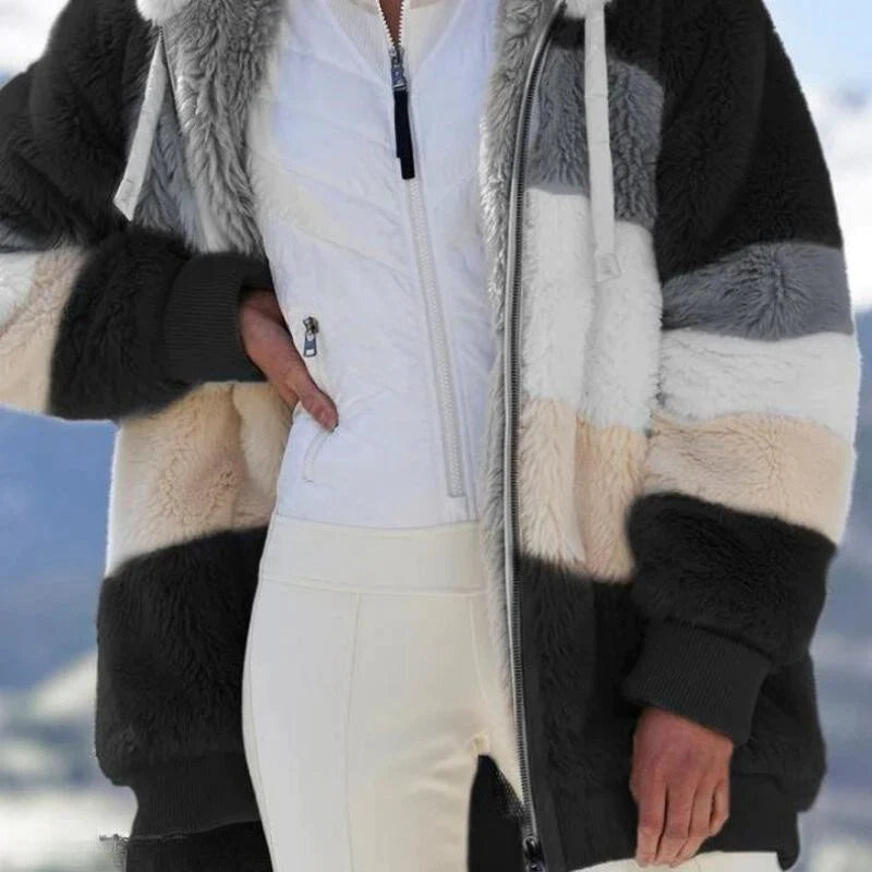 Alice – Flauschige Tweed-Jacke mit Wollfütterung und Kapuze