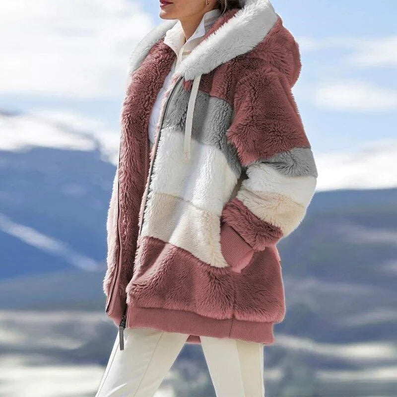 Alice – Flauschige Tweed-Jacke mit Wollfütterung und Kapuze