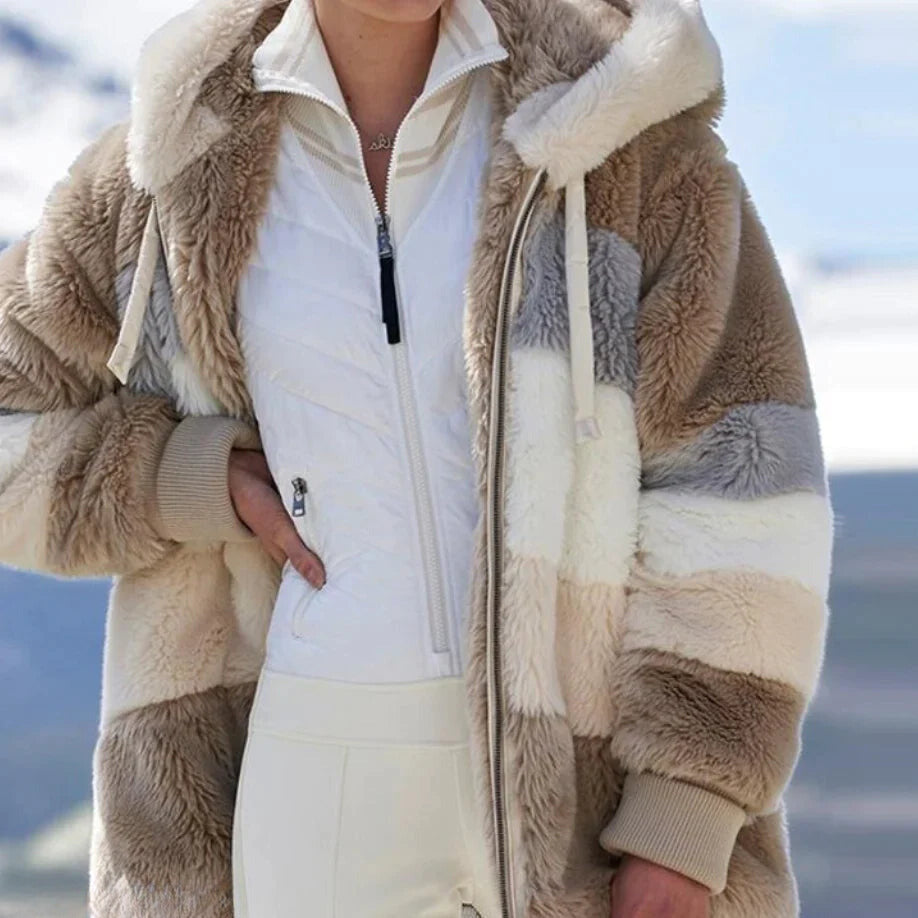 Alice – Flauschige Tweed-Jacke mit Wollfütterung und Kapuze