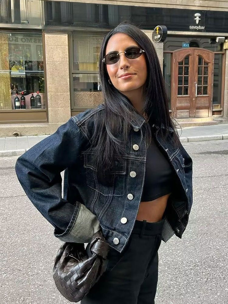 Clara – Denim-Set mit Trucker-Jacke & Hoch taillierte Jeans