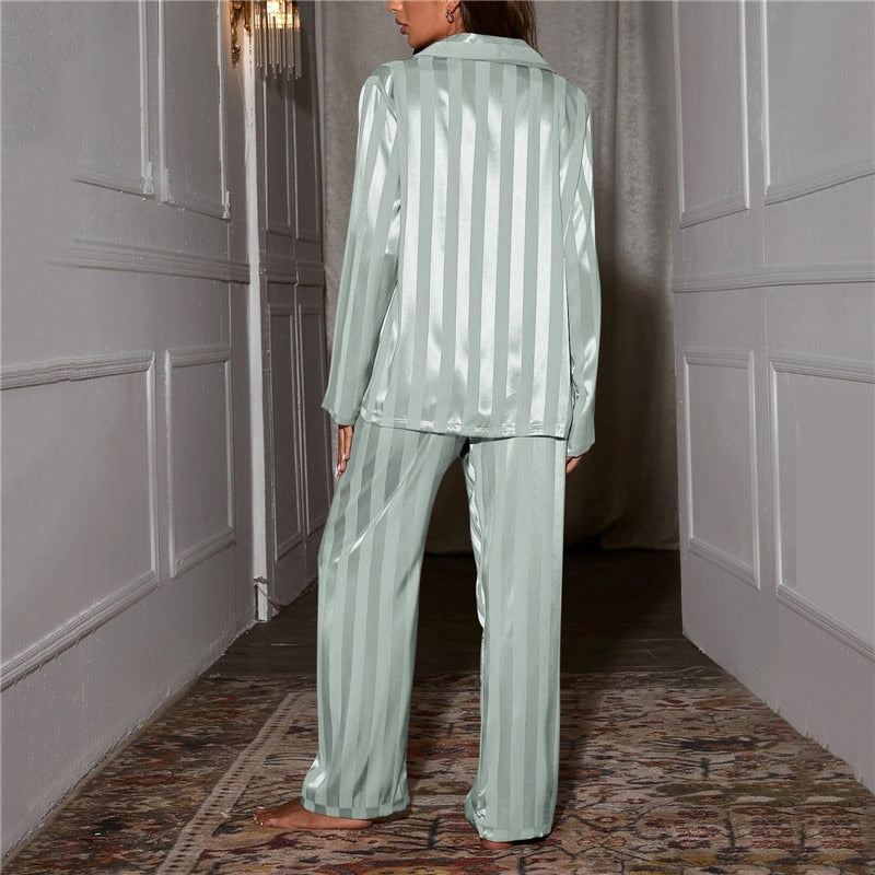 Sophia – Sanftes und Bequemes Luxus-Pyjama-Set für Frauen