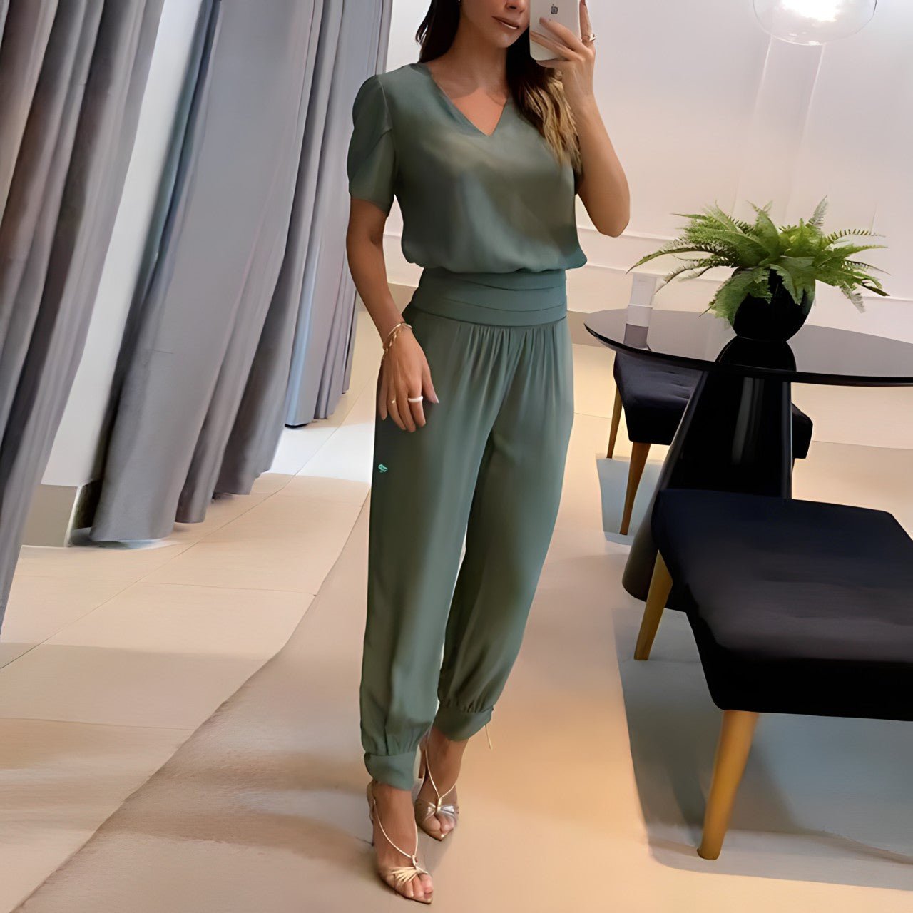 Alexandra – Outfit aus Bluse und Hose