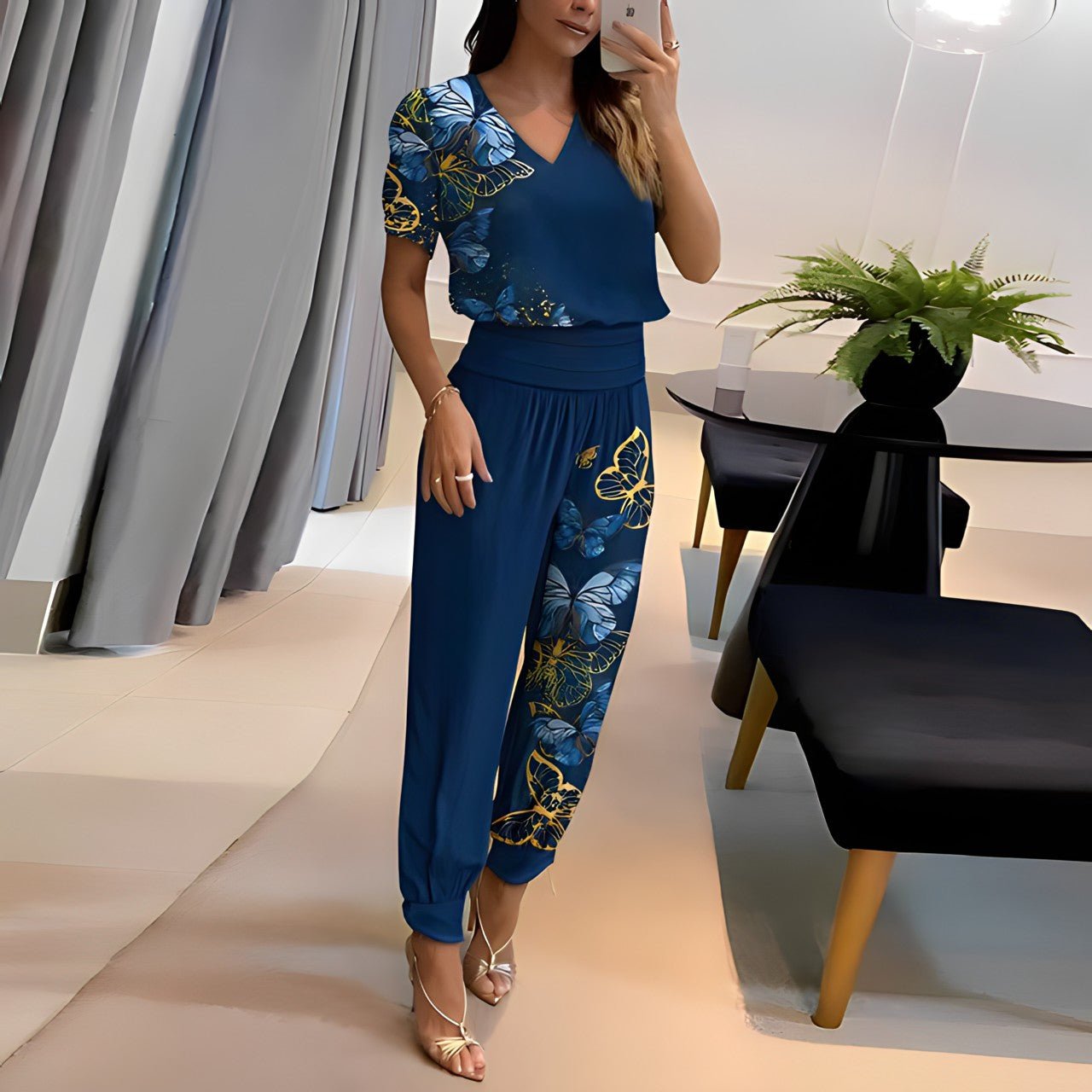 Alexandra – Outfit aus Bluse und Hose