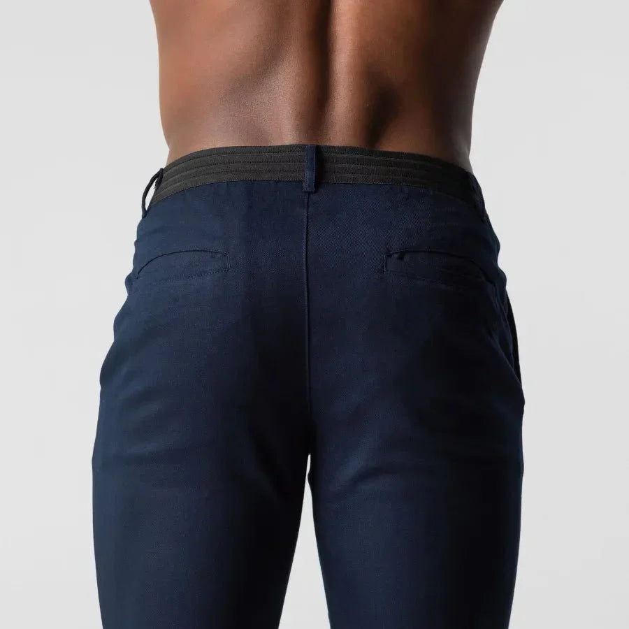 Bjorn – Eng geschnittene Chinohose