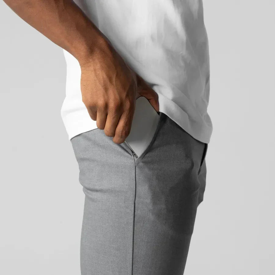 Bjorn – Eng geschnittene Chinohose