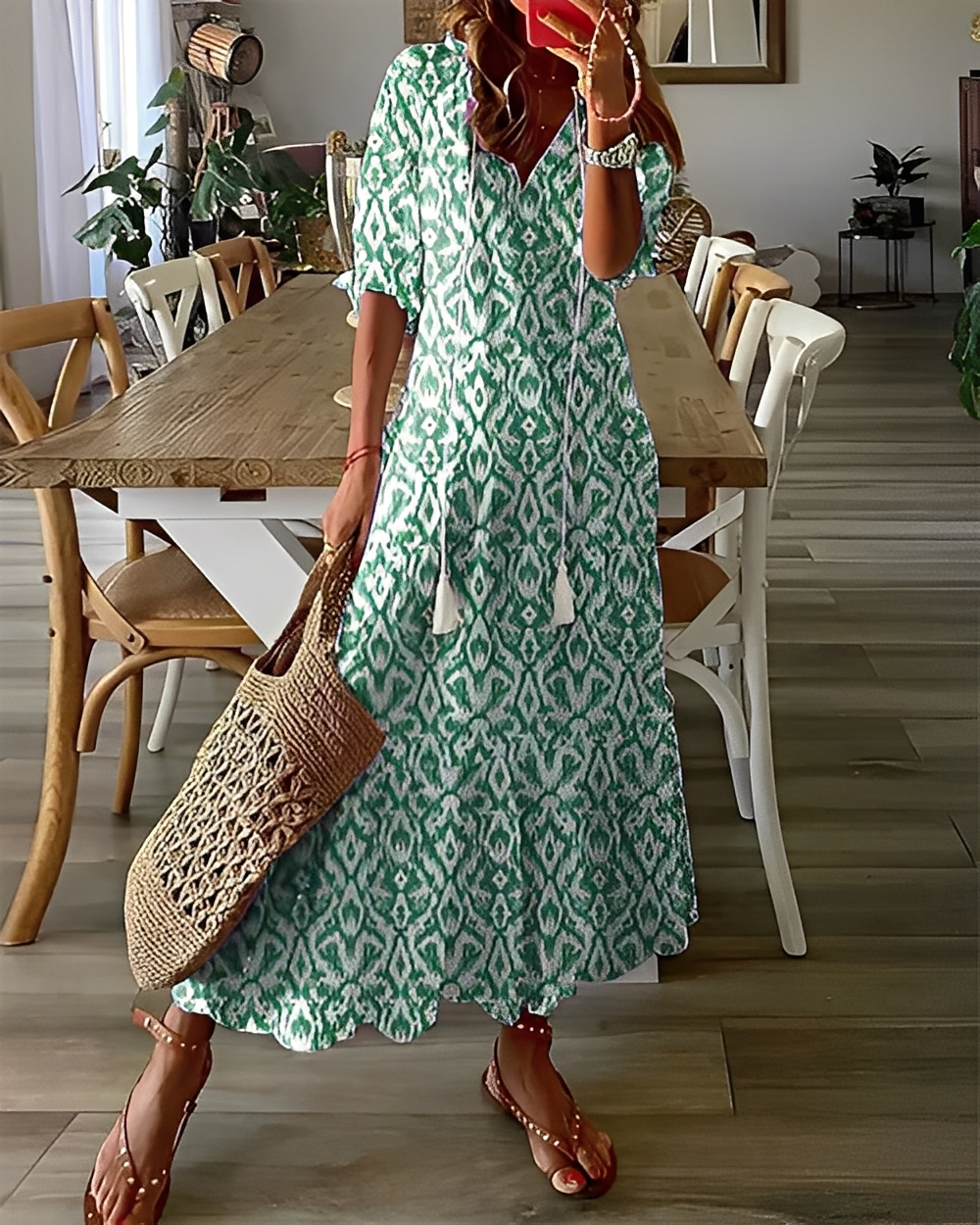 Domitille - Elegantes V-Ausschnitt-Kleid, locker geschnitten für Damen