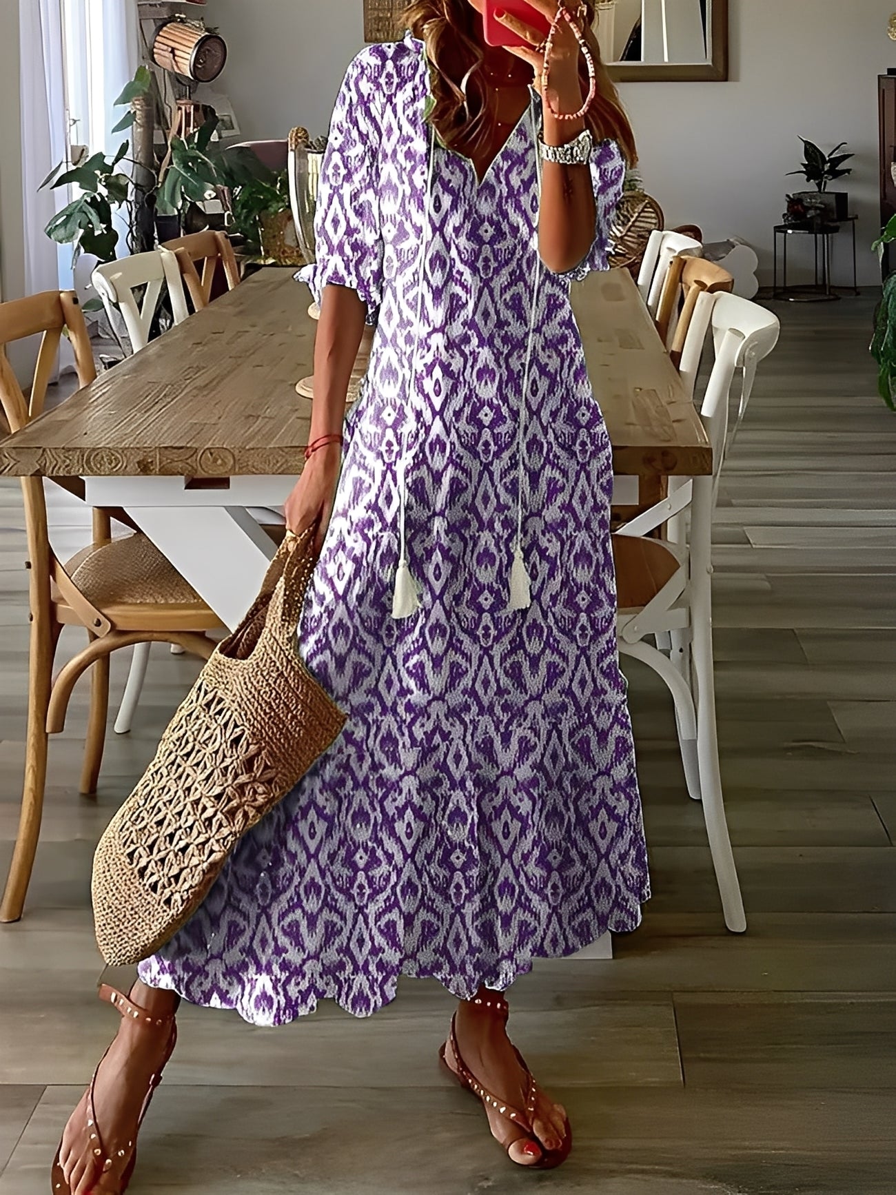 Domitille - Elegantes V-Ausschnitt-Kleid, locker geschnitten für Damen