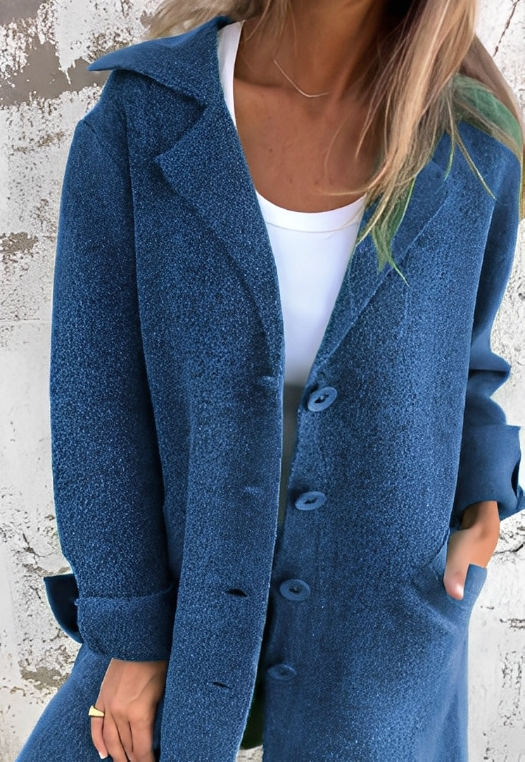 Izabelle - Langer, bequemer Damenstrickmantel