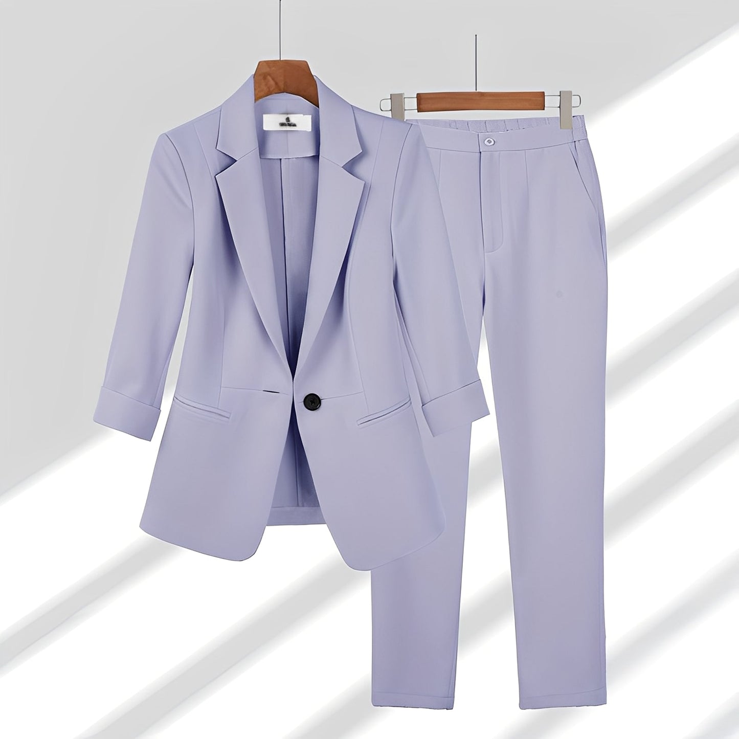 Andrea - Schickes Damen-Outfit mit Blazer und Hose