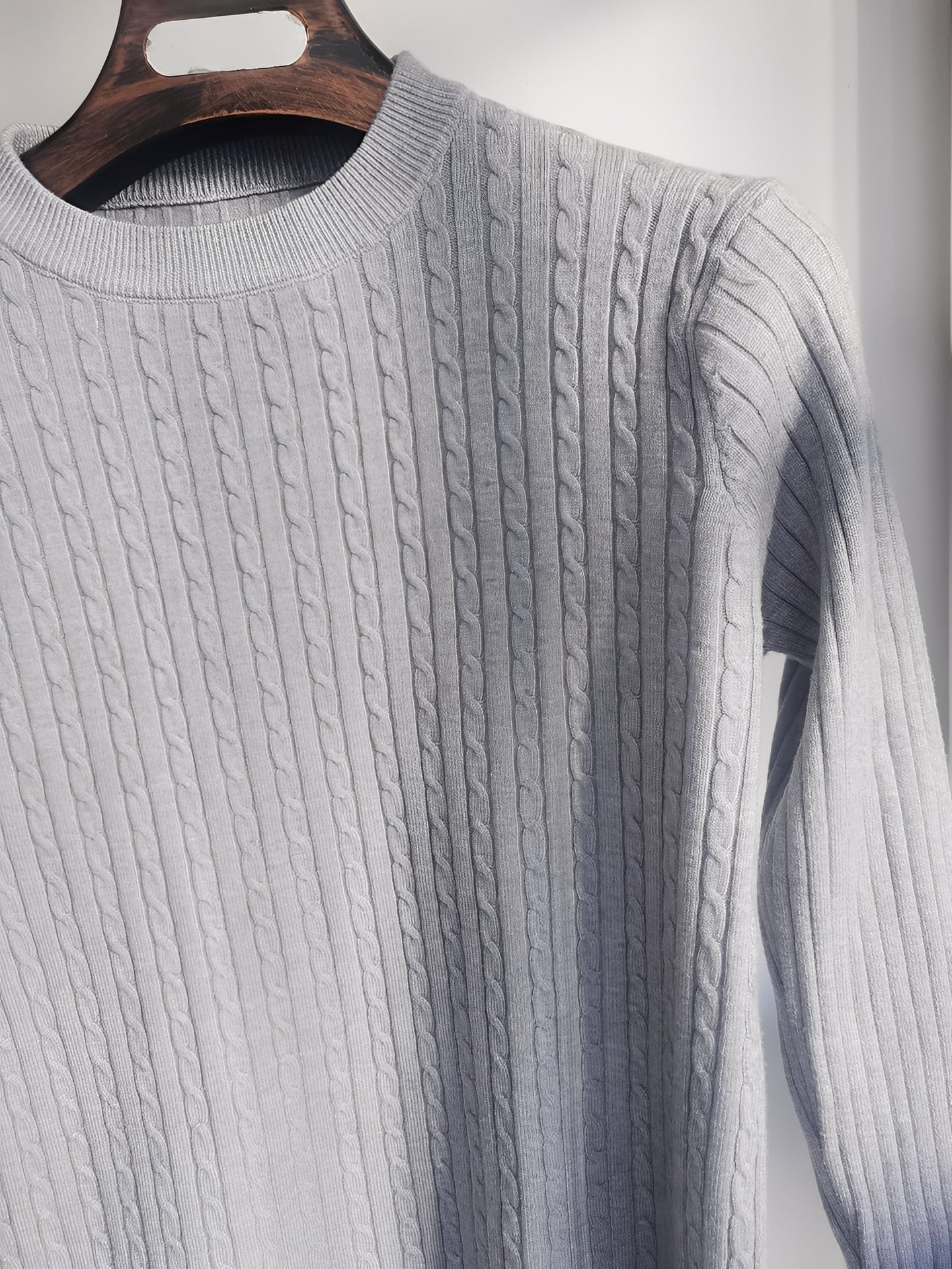 Romilly - Komfortabler, schmal geschnittener Herrenpullover