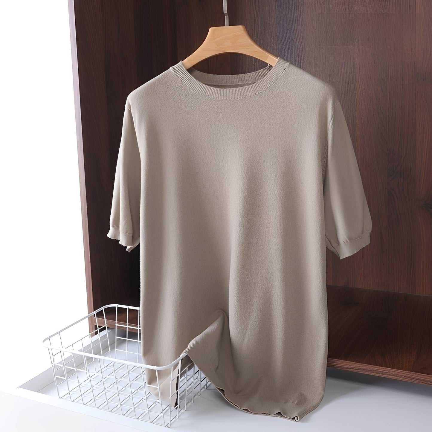 Nannie - Lightweight Women's Shirt with Round Neckline