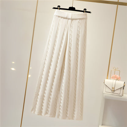 Lucie - Elegantes dreiteiliges Strick-Set für Damen