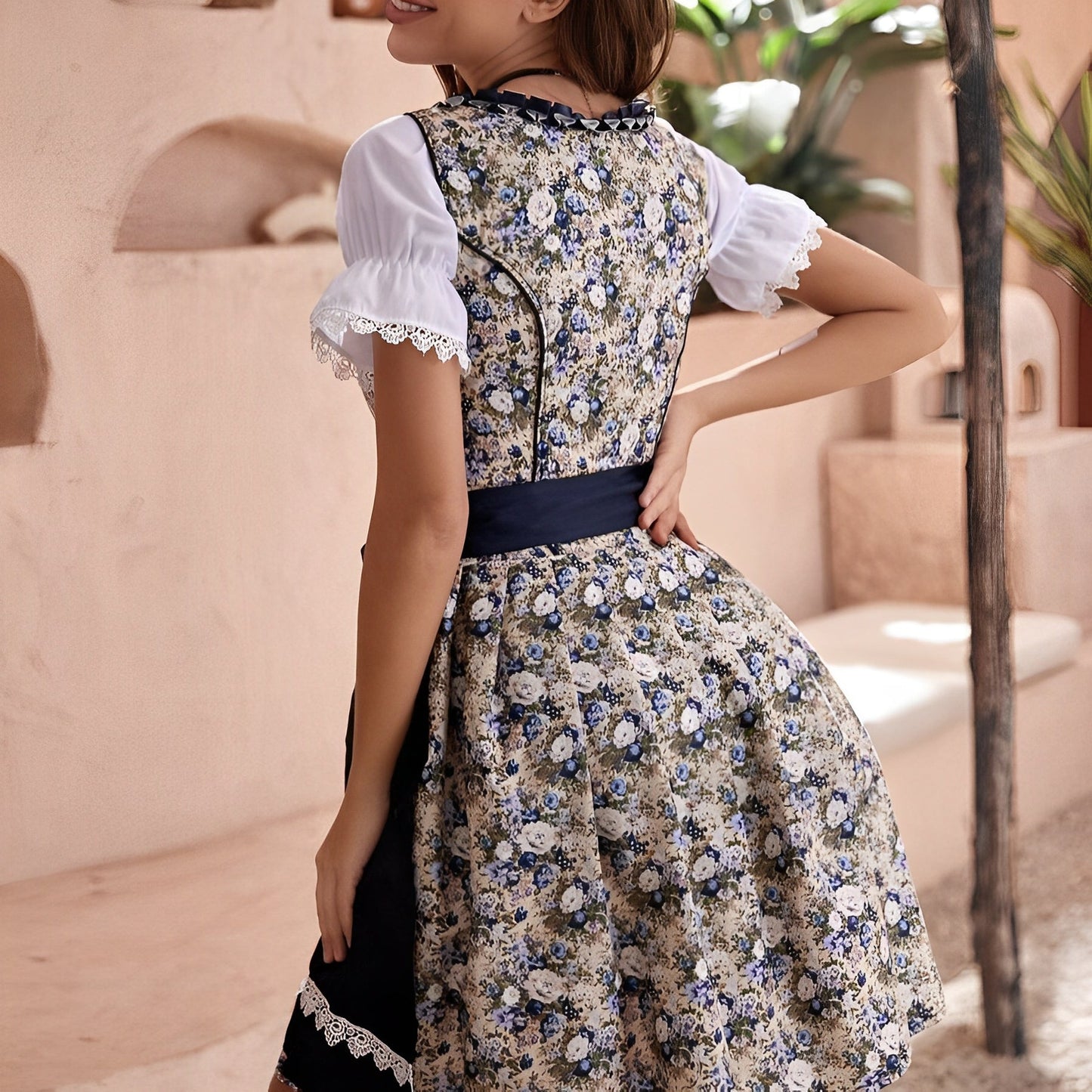 Viona - Schickes Oktoberfest-Dirndl für Frauen