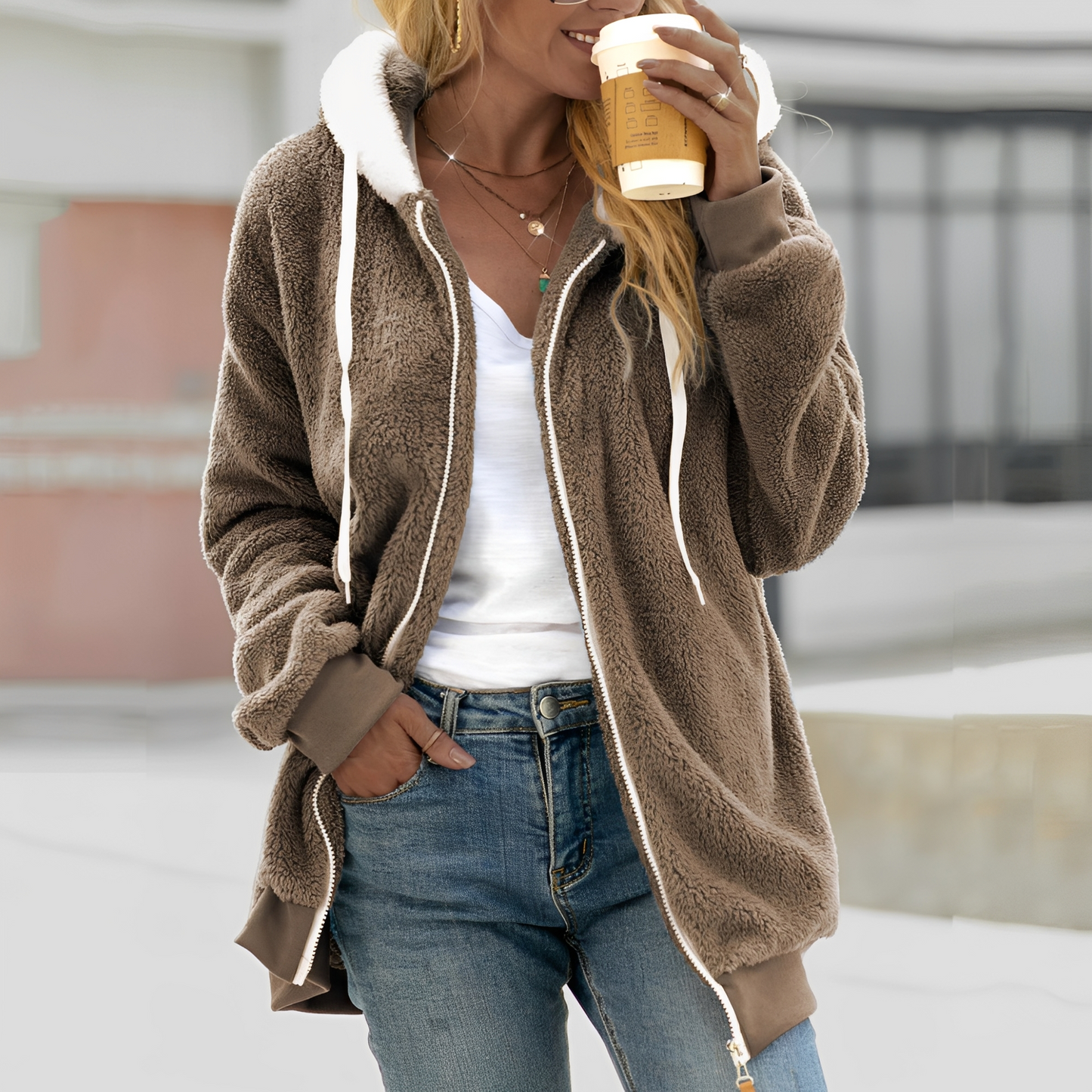 Chloe - Warme Kapuzenjacke mit Sherpa-Futter für Damen