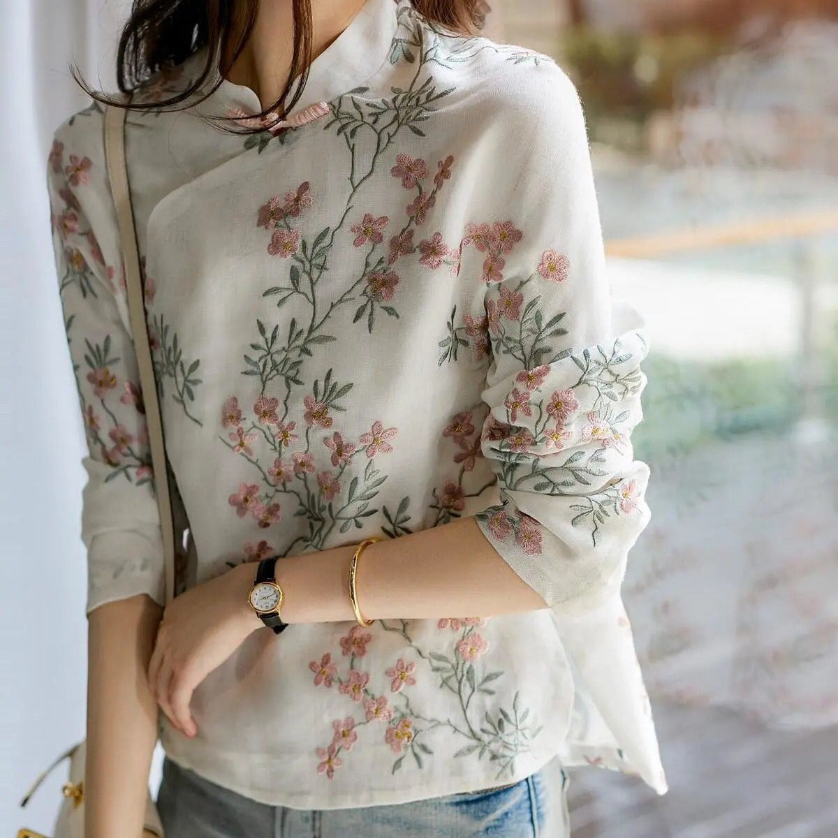Charnette - Schicke bestickte Bluse aus Leinen für Frauen