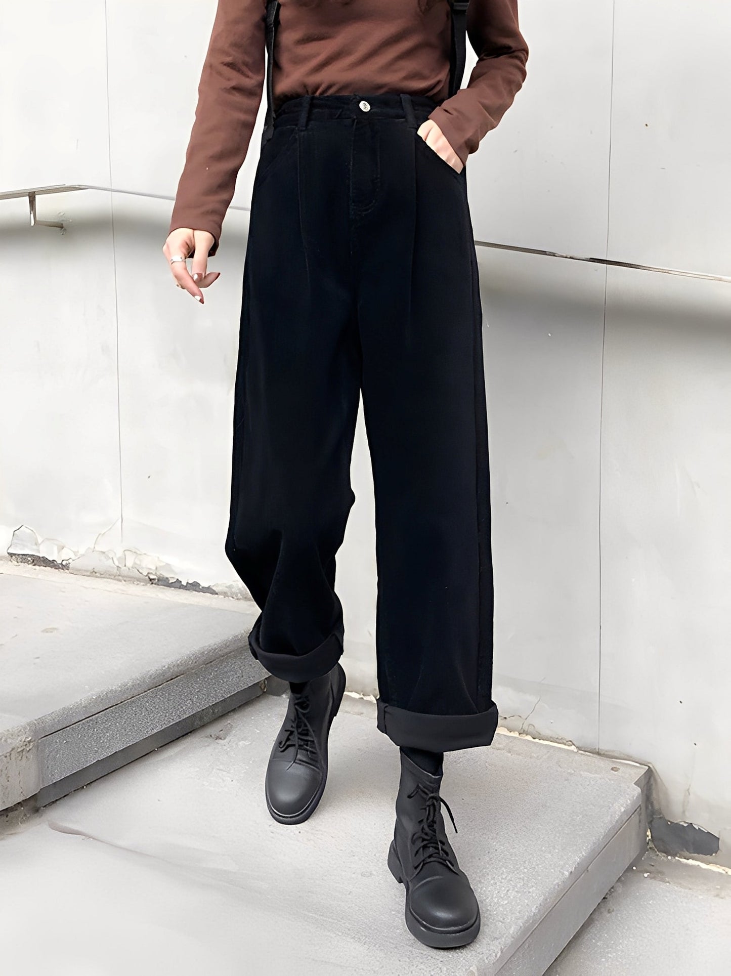 Shelbie - Damenweite Cordhose im klassischen Design