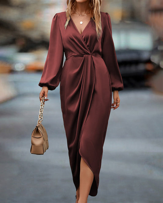 Leona – Elegantes Kleid mit V-Ausschnitt und Puffärmeln