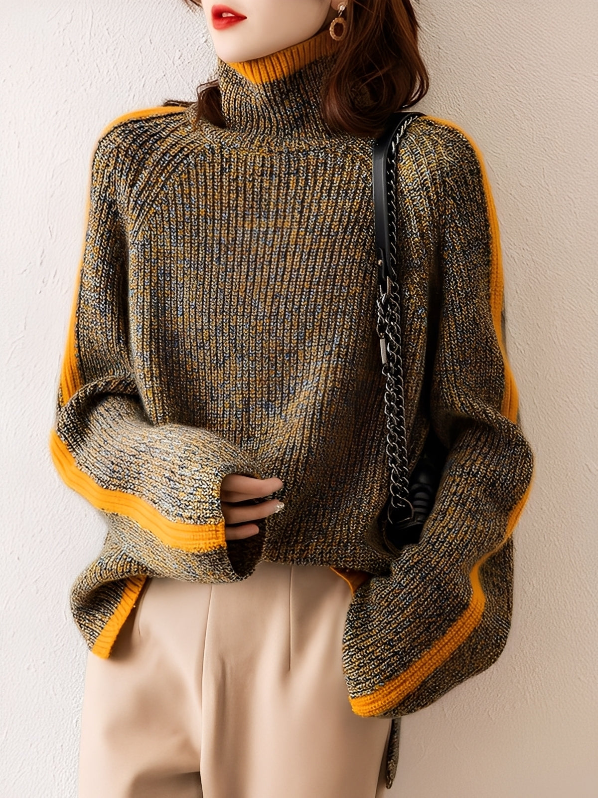 Suzanna - Zeitgemäßer, gemütlicher Damenstrickpullover