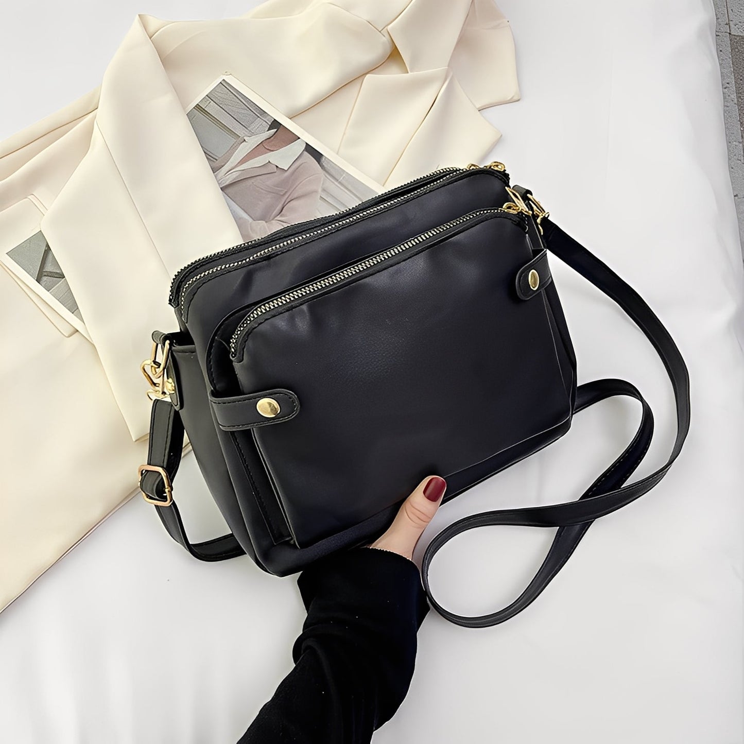Michaela - Damenlederhandtasche im klassischen Stil