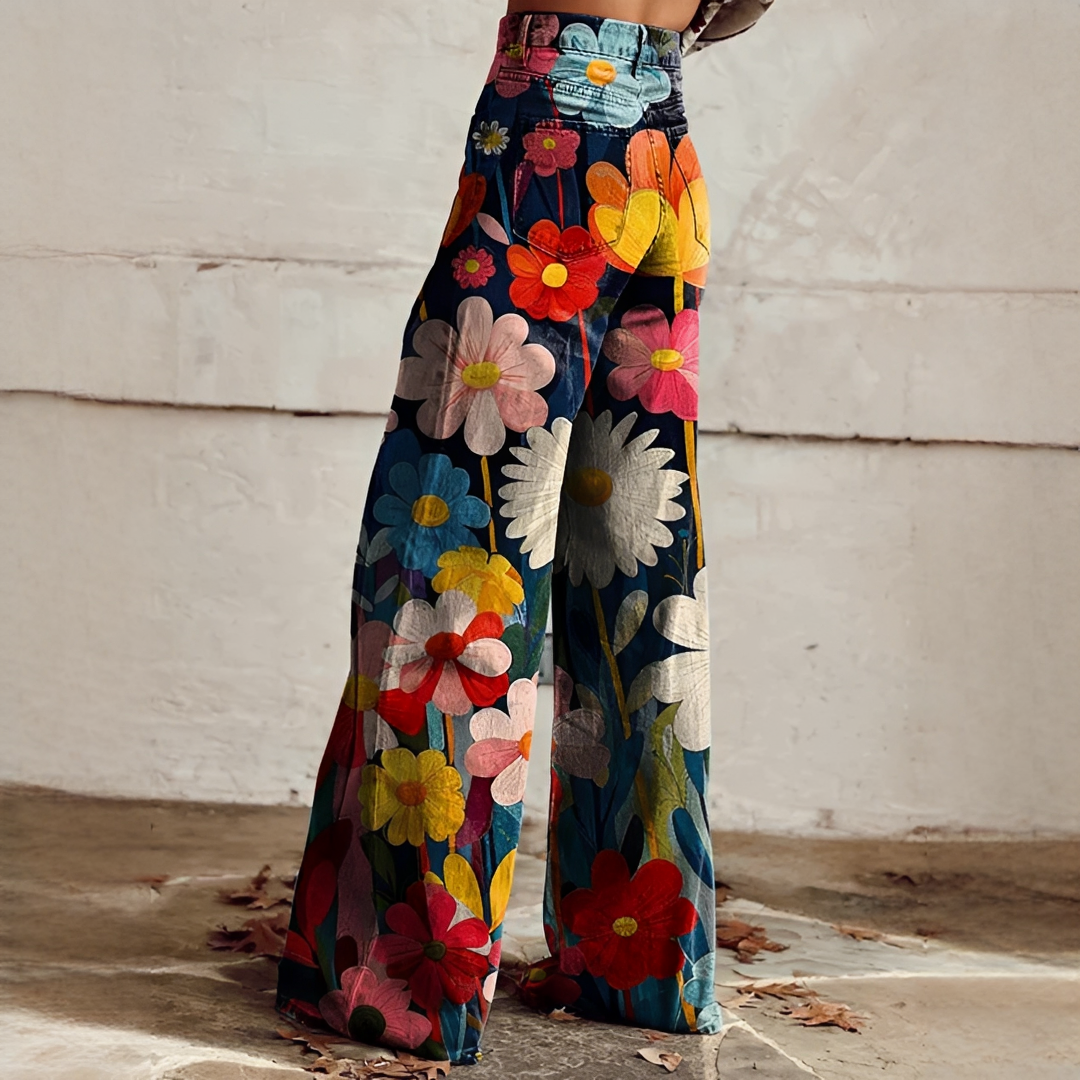 Charo - Legere Damenhose mit Blumendruck