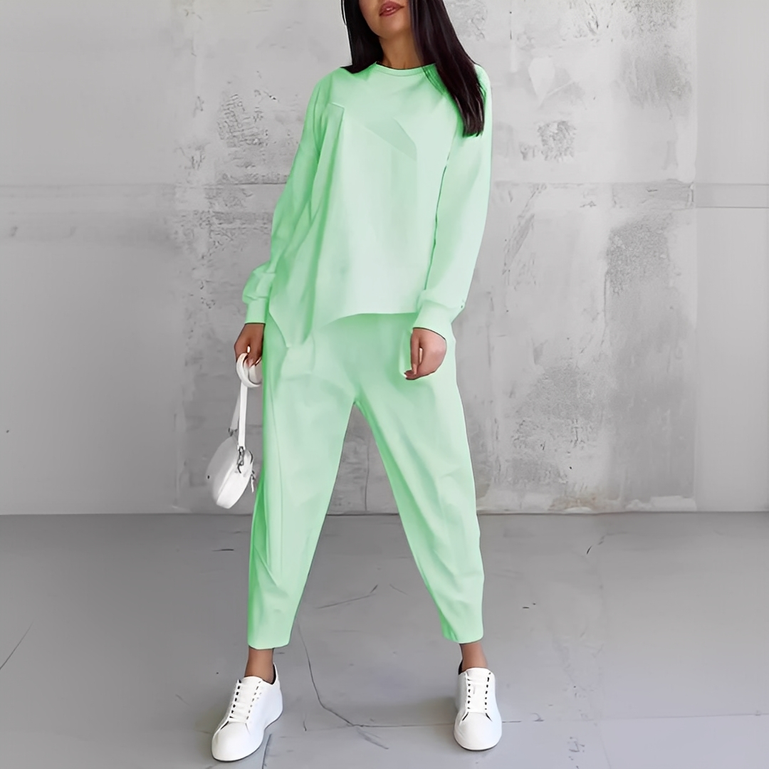 Mélisande - Damen-Set mit Pullover und Hose in Rundhals-Design