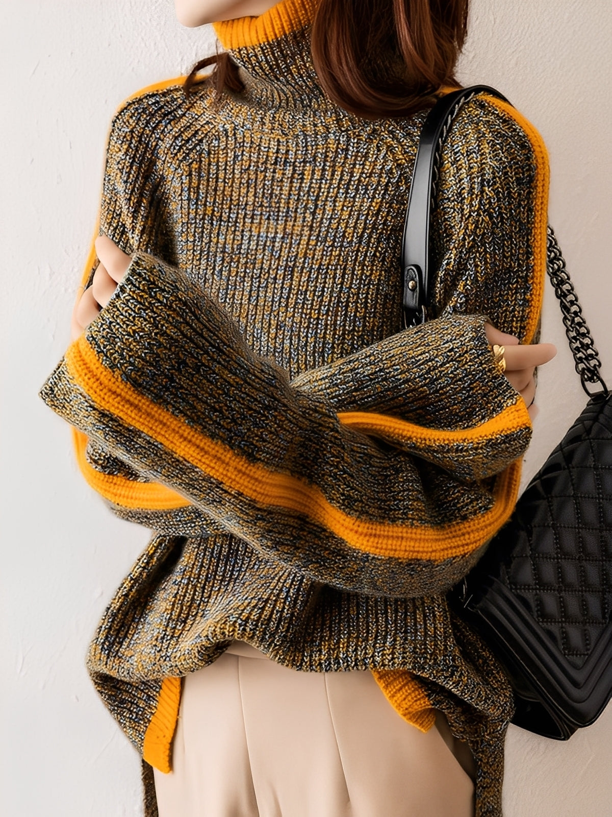 Suzanna - Zeitgemäßer, gemütlicher Damenstrickpullover