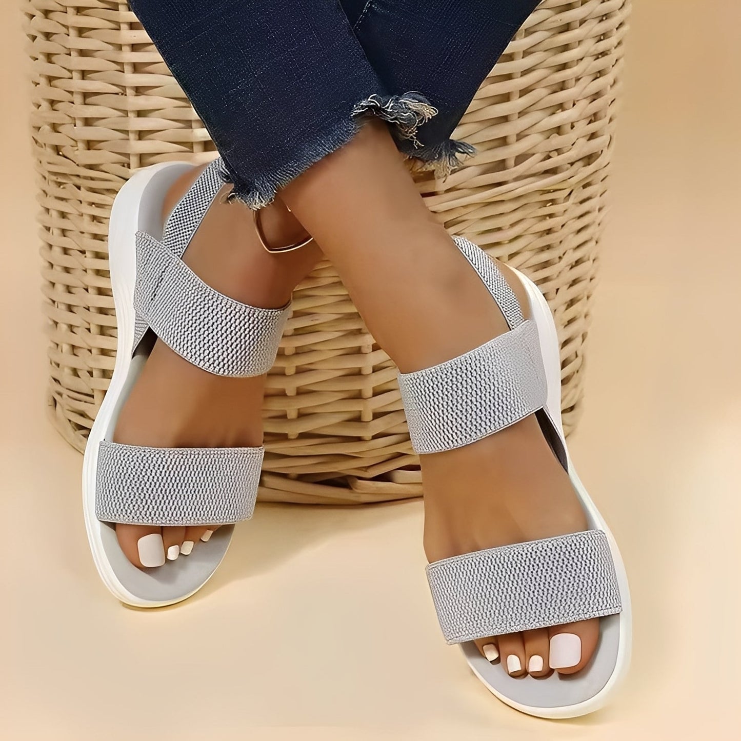 Jessika - Bequeme flache Damensandalen aus Flyknit