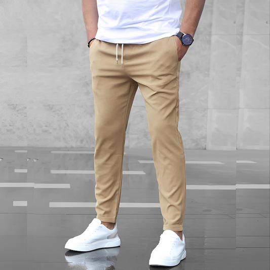 Aljure - Komfortable, schmal geschnittene Herrenhose