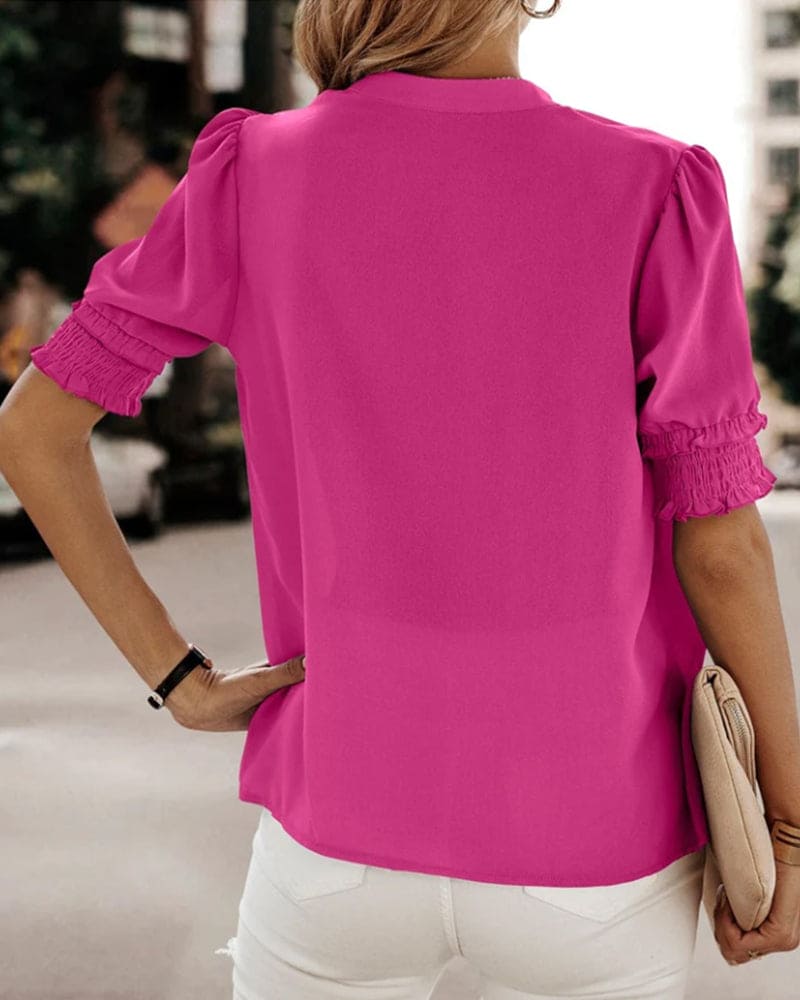 Sophia – Bluse mit V-Halsausschnitt und kurzen Ärmeln