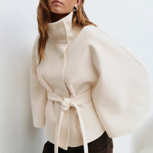 Loraine - Modische Damenjacke mit weitem Schnitt und Gürtel