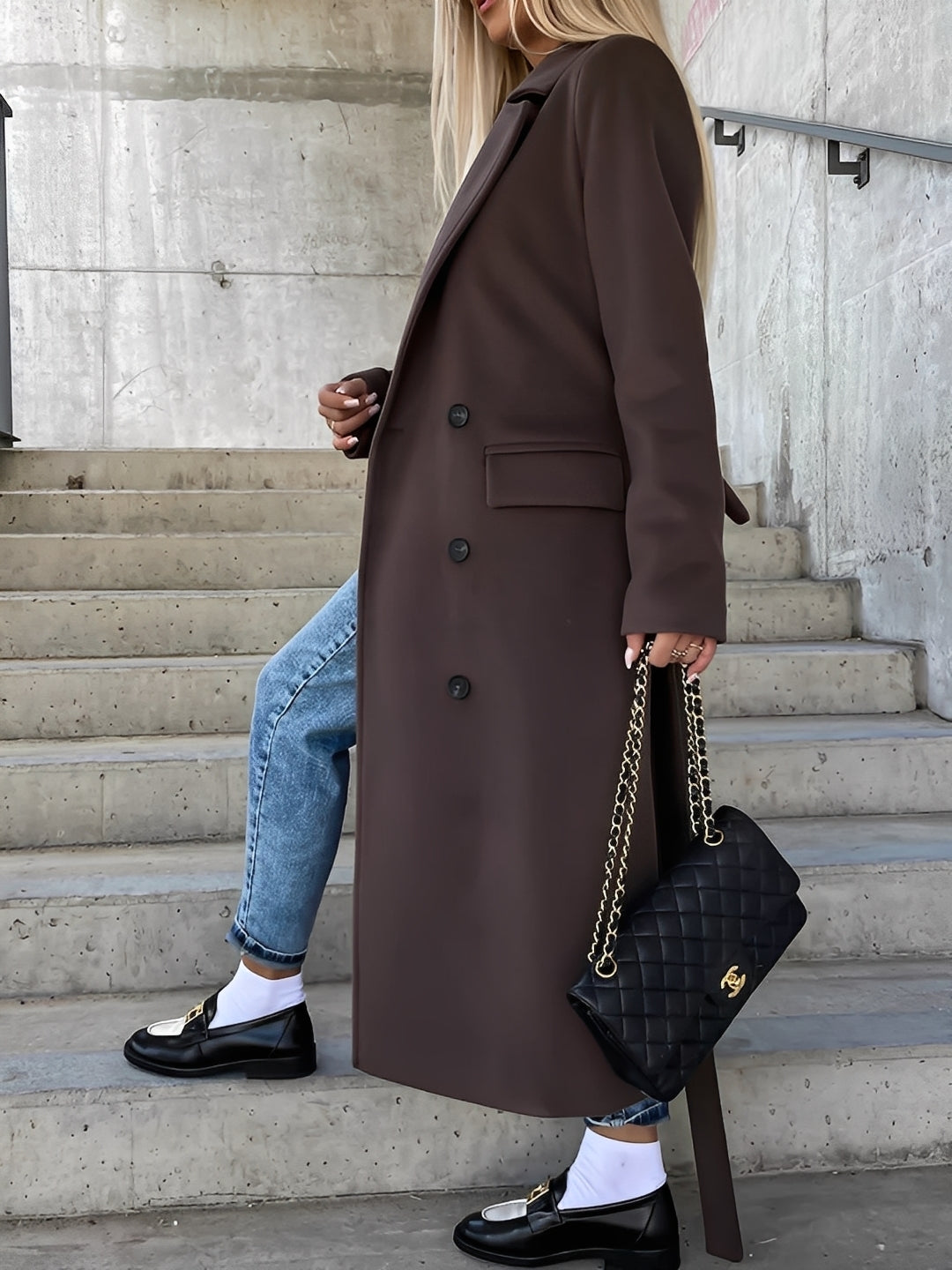 Suzanne - Klassischer Damenmantel mit zweireihiger Knopfleiste und Gürtel