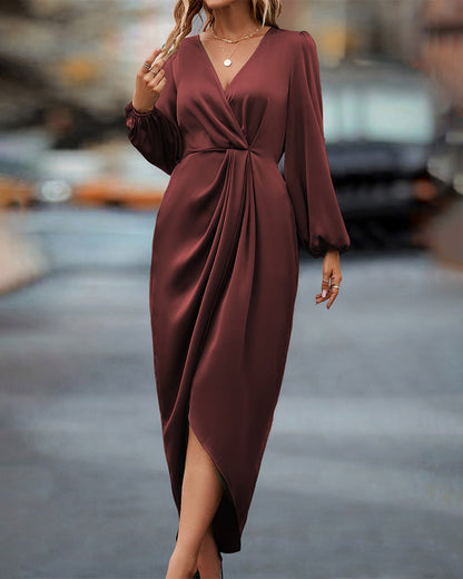 Leona – Elegantes Kleid mit V-Ausschnitt und Puffärmeln