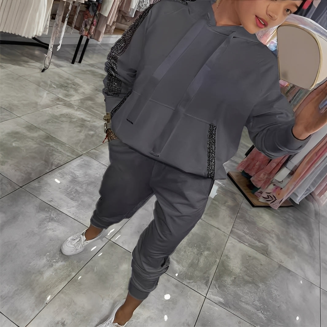 Tiffany - Stilvolles Set aus Kapuzenpullover und Hose für Damen
