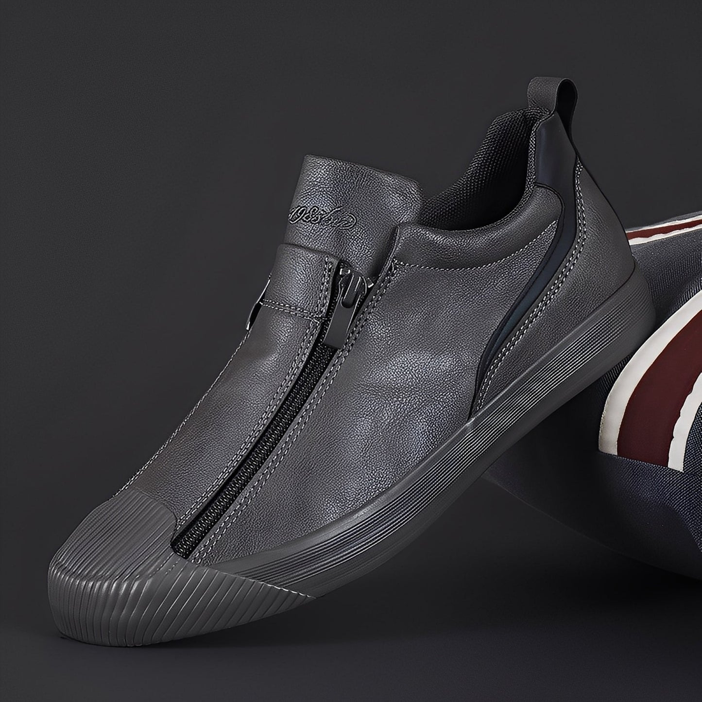 Jerred - Moderne Herrenschuhe aus Leder mit Zipper