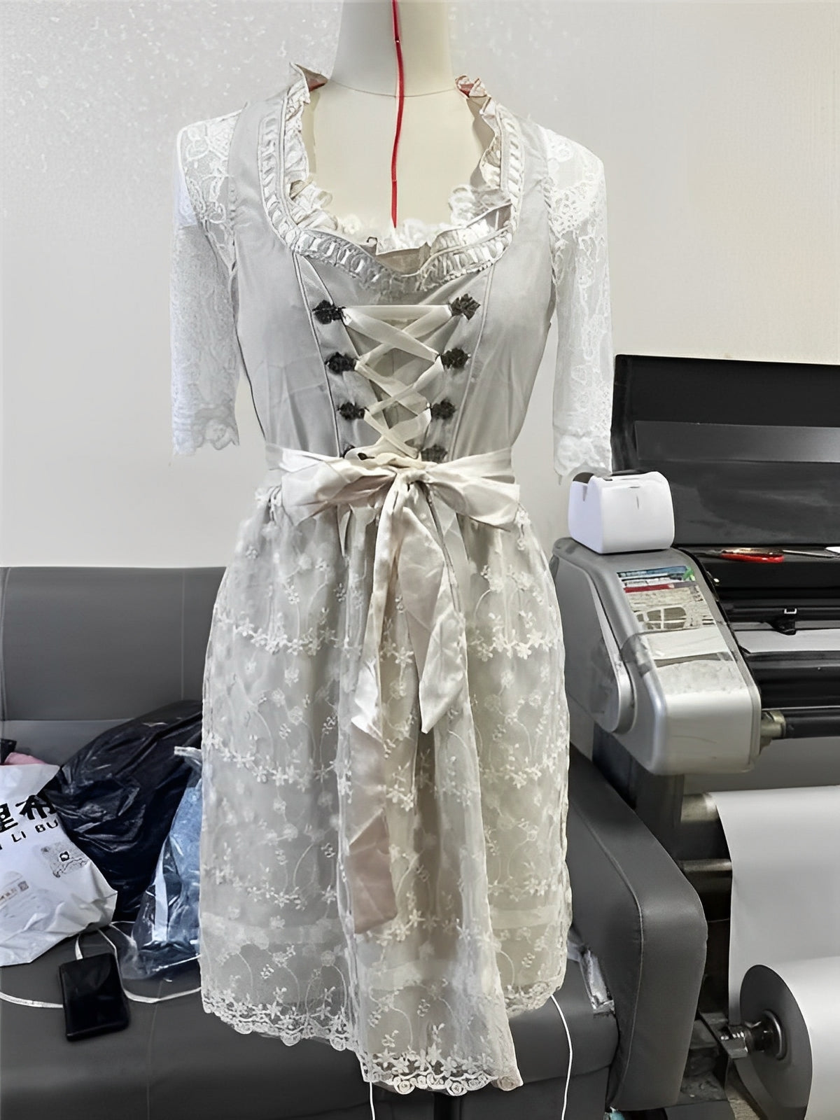 Tiffany - Modisches Oktoberfest-Dirndl für Damen