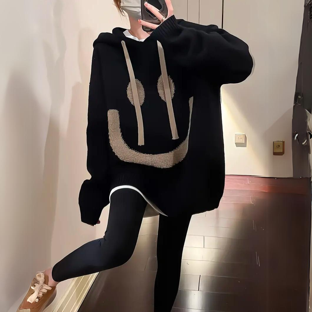 Ephah – Kuscheliger Smiley-Hoodie mit Print