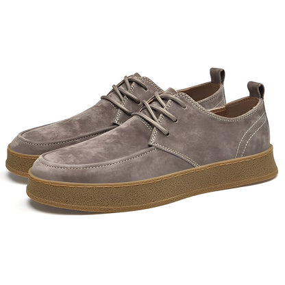 Riordan - Schicke flache Herrensneaker aus Wildleder