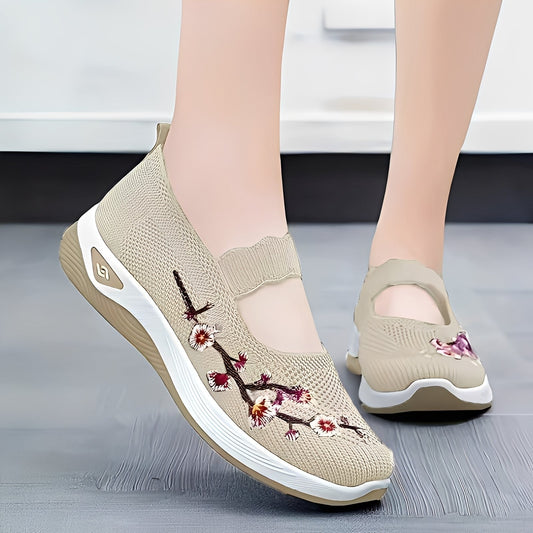 Jazmin - Bequeme und luftige Schuhe für Damen mit Stickerei