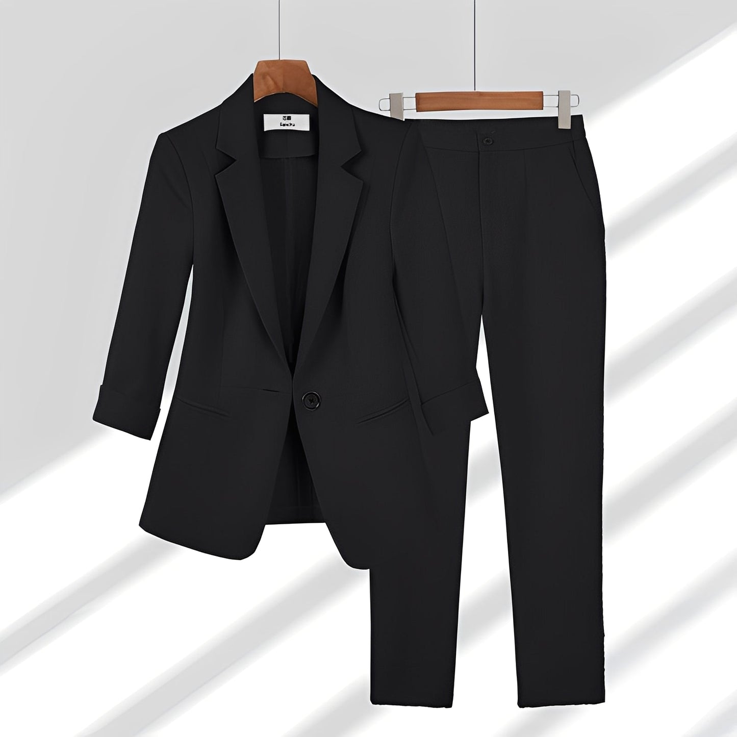 Andrea - Schickes Damen-Outfit mit Blazer und Hose
