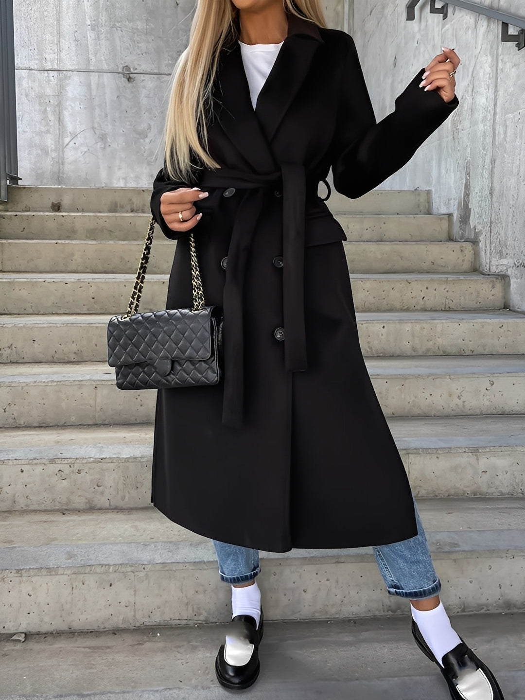 Suzanne - Klassischer Damenmantel mit zweireihiger Knopfleiste und Gürtel